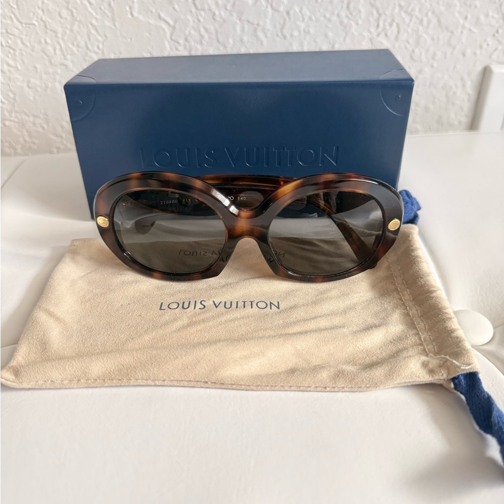 Louis Vuitton Tortoise Shell Sunglasses